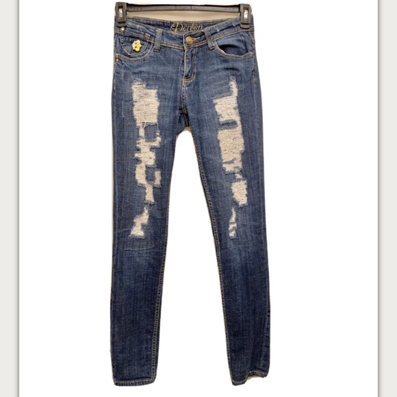 DEREON JEAN Skinny Distressed 8” Rise Embroidered - Picture 2 of 5